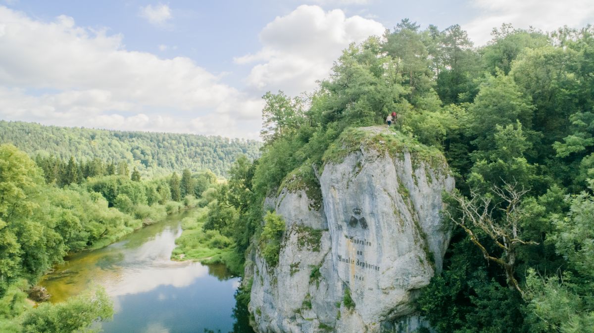 Steinwiese am Donauufer des Fürstlichen Park Inzigkofen