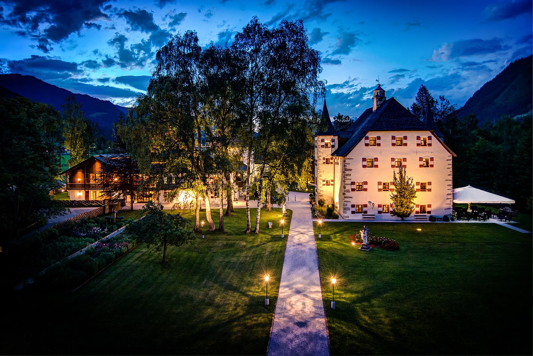 Schloss Prielau - Hotel and Restaurants