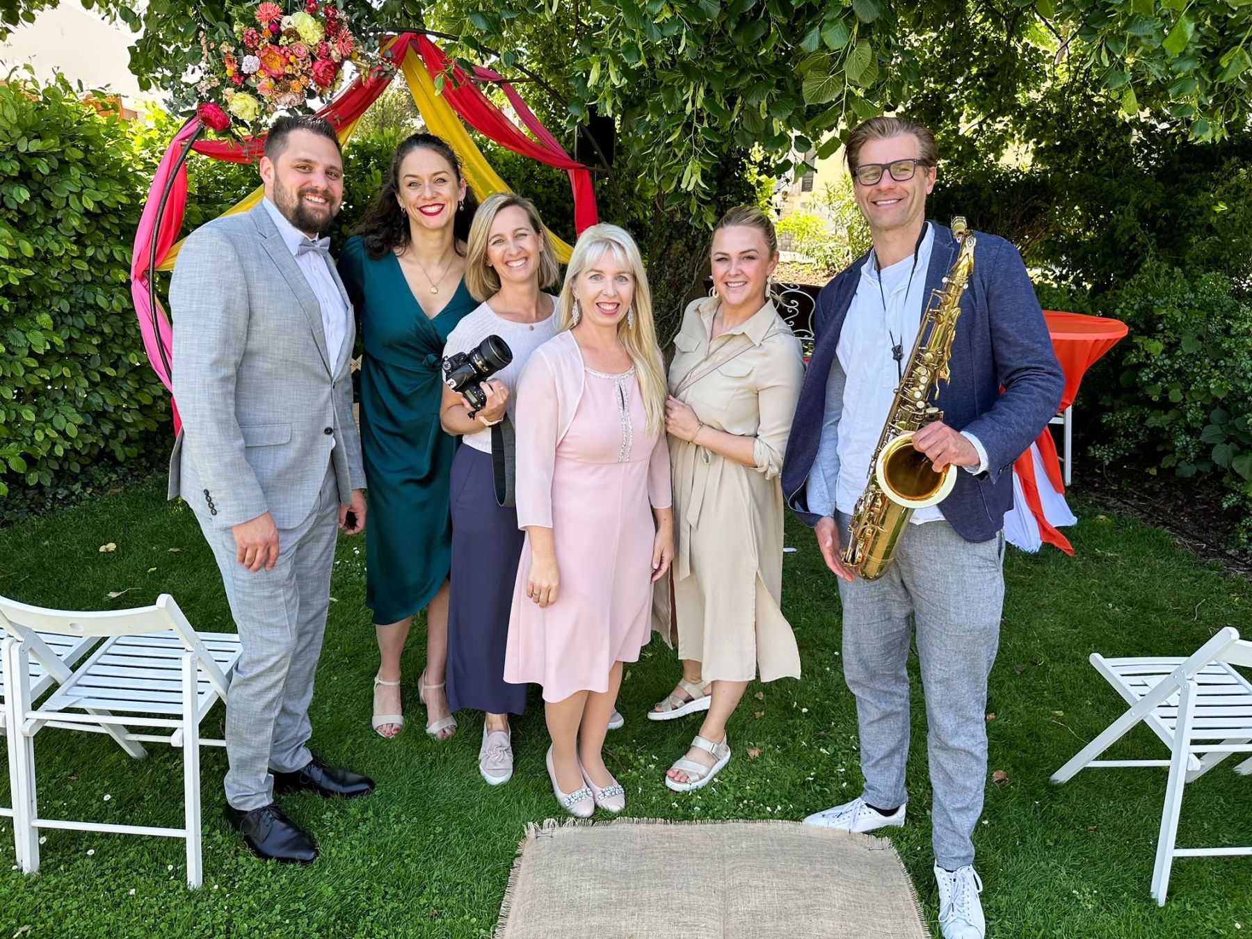 Dienstleister des Tages: Wedding-Music, Traurednerin Favolina, Huber zu Laah, Fotografin: Katrin Silva