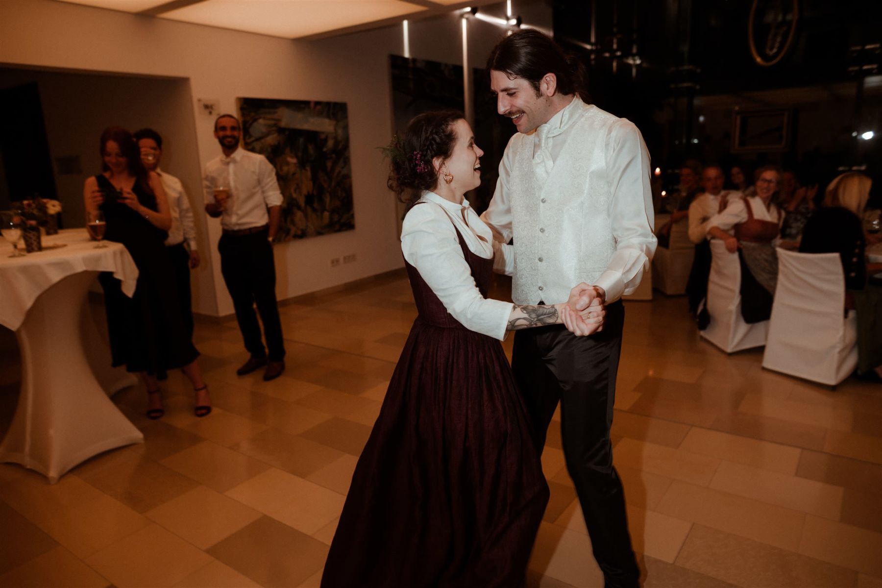Moody Hochzeit Schloss Gabelhofen Christina Supanz Fotografie