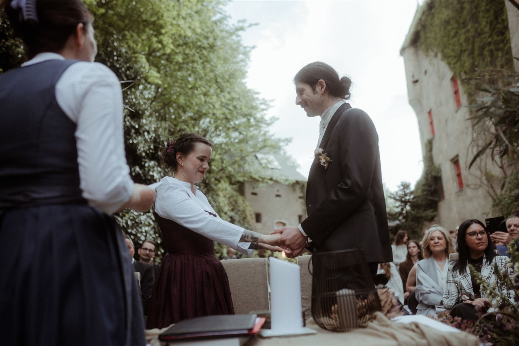 Moody Hochzeit Schloss Gabelhofen Christina Supanz Fotografie