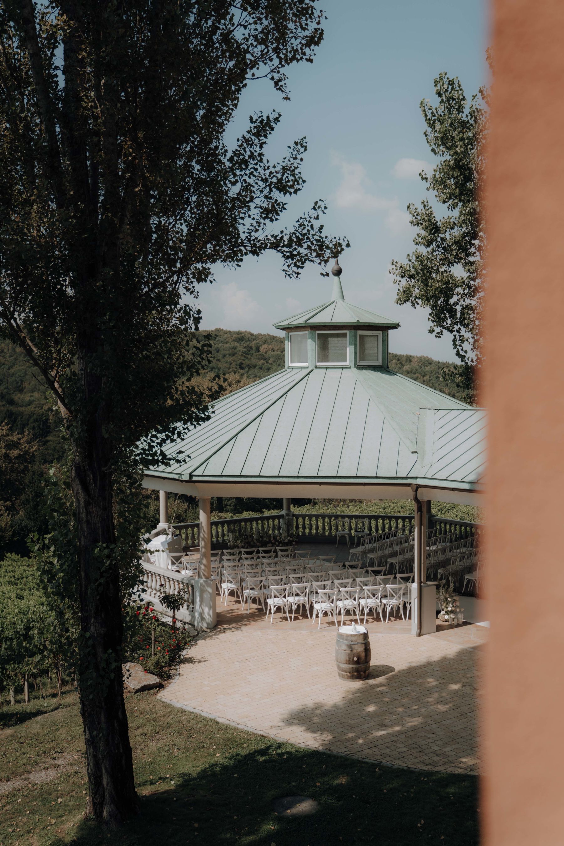 Hochzeits-Pavillon über den Weingärten im Vulkanland Steiermark