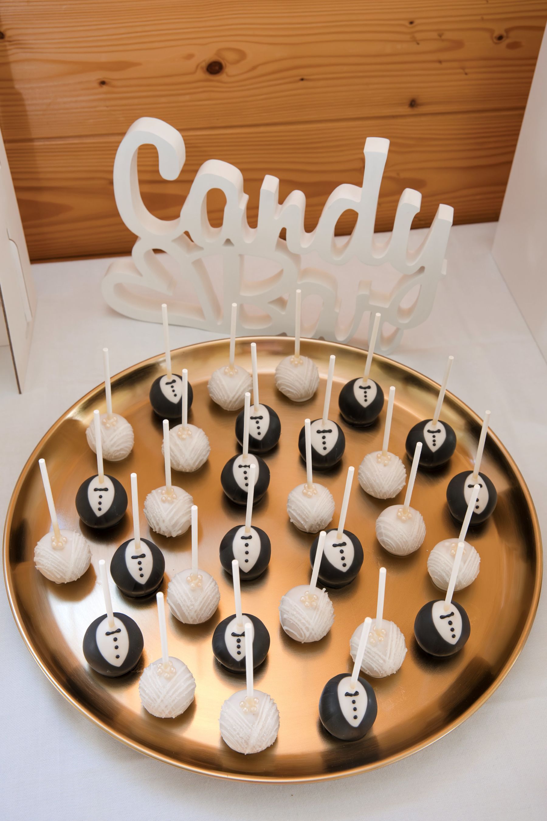 Cake Pops Bride & Groom