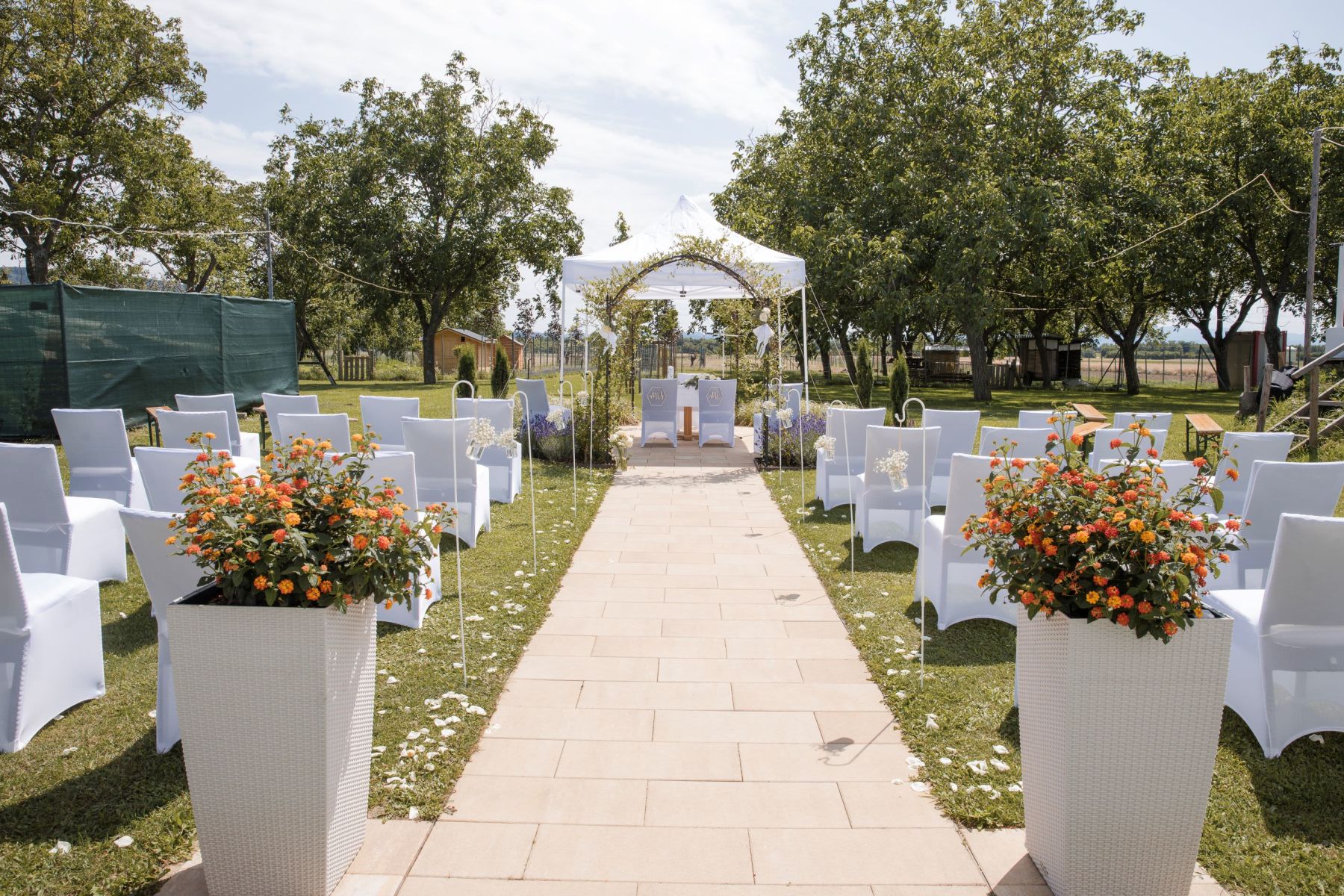 Trauplatz im Außenbereich des Gaudium Döller, Neudörfl