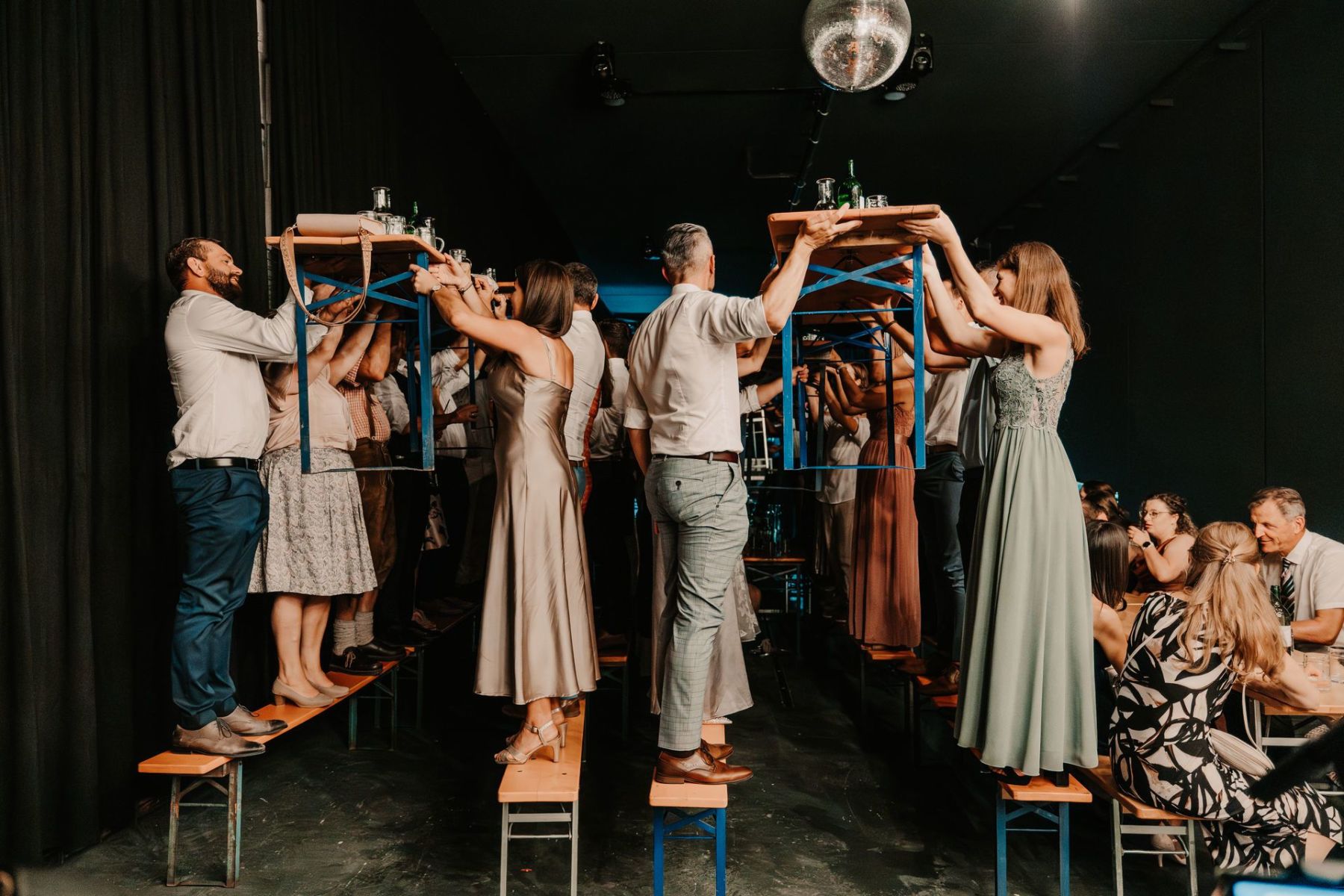 Hochzeitstraditionen beim Brautstehlen in Mehrnbach