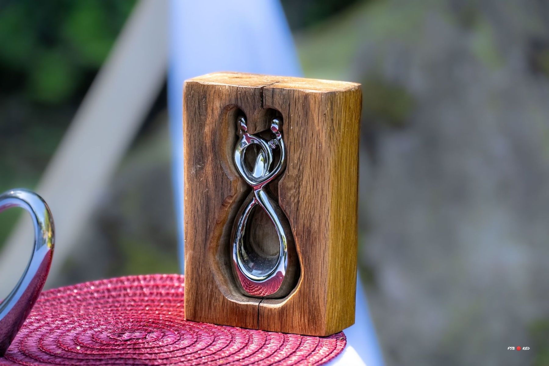 Kreative Hochzeitsfotos mit Magic Hand – Wedding Zombies