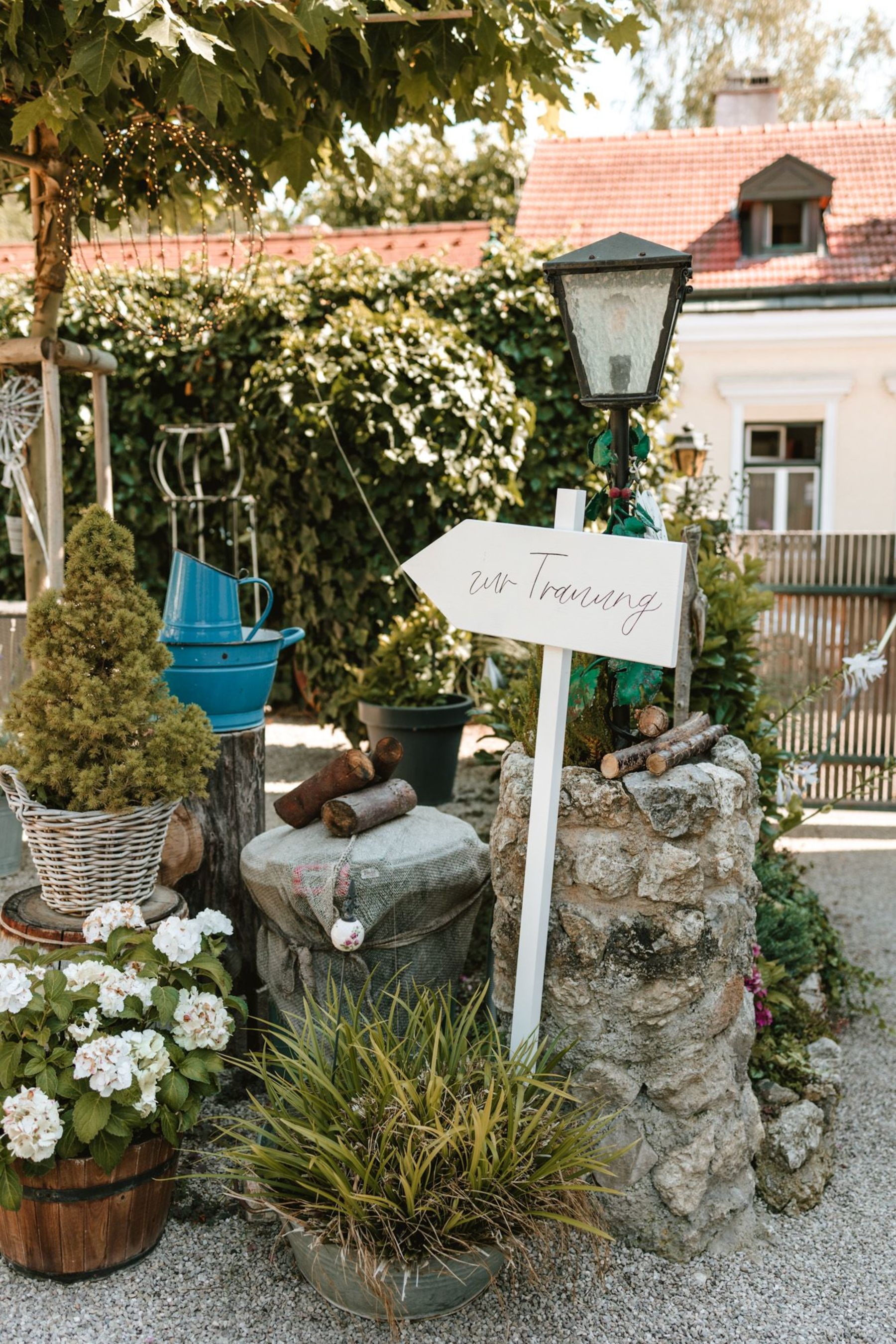 Wegweiser Hochzeit zur Trauung