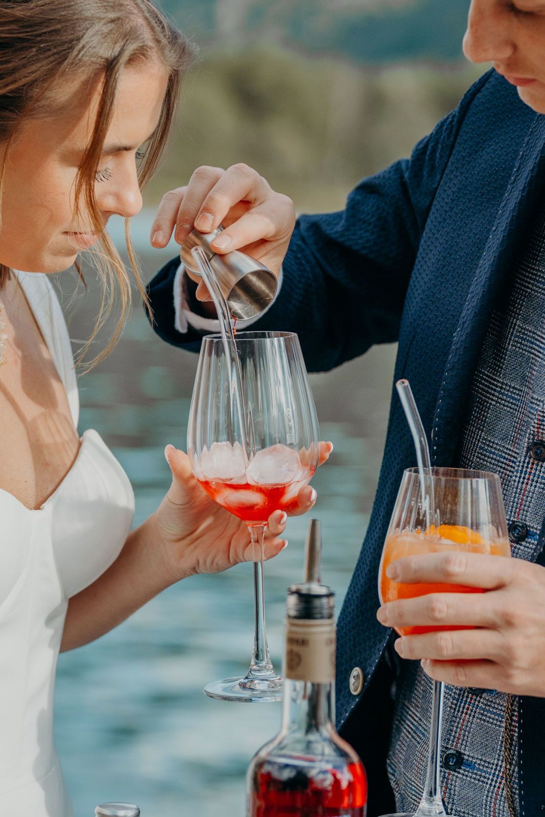 Trauungsritual Drinks mixen