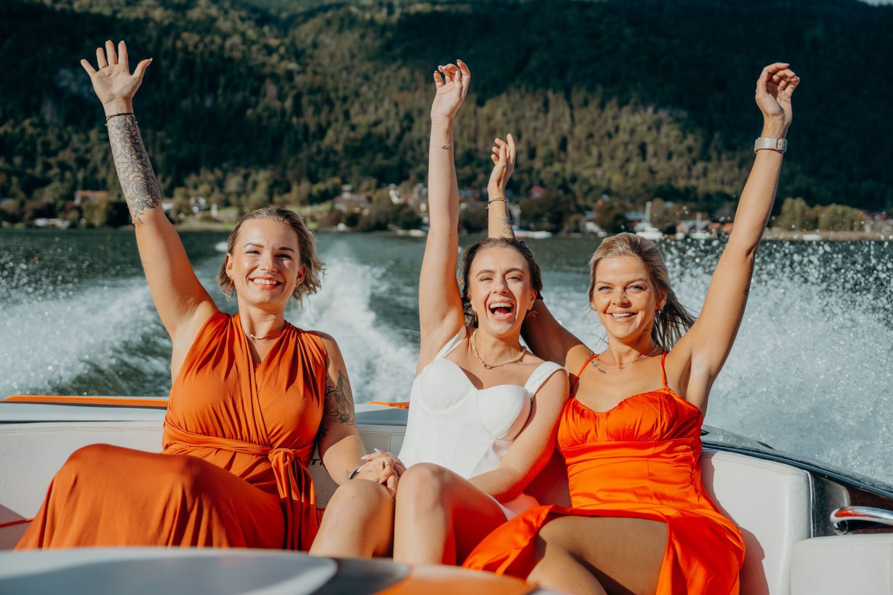 Bridesmaids Party Hochzeit am Boot