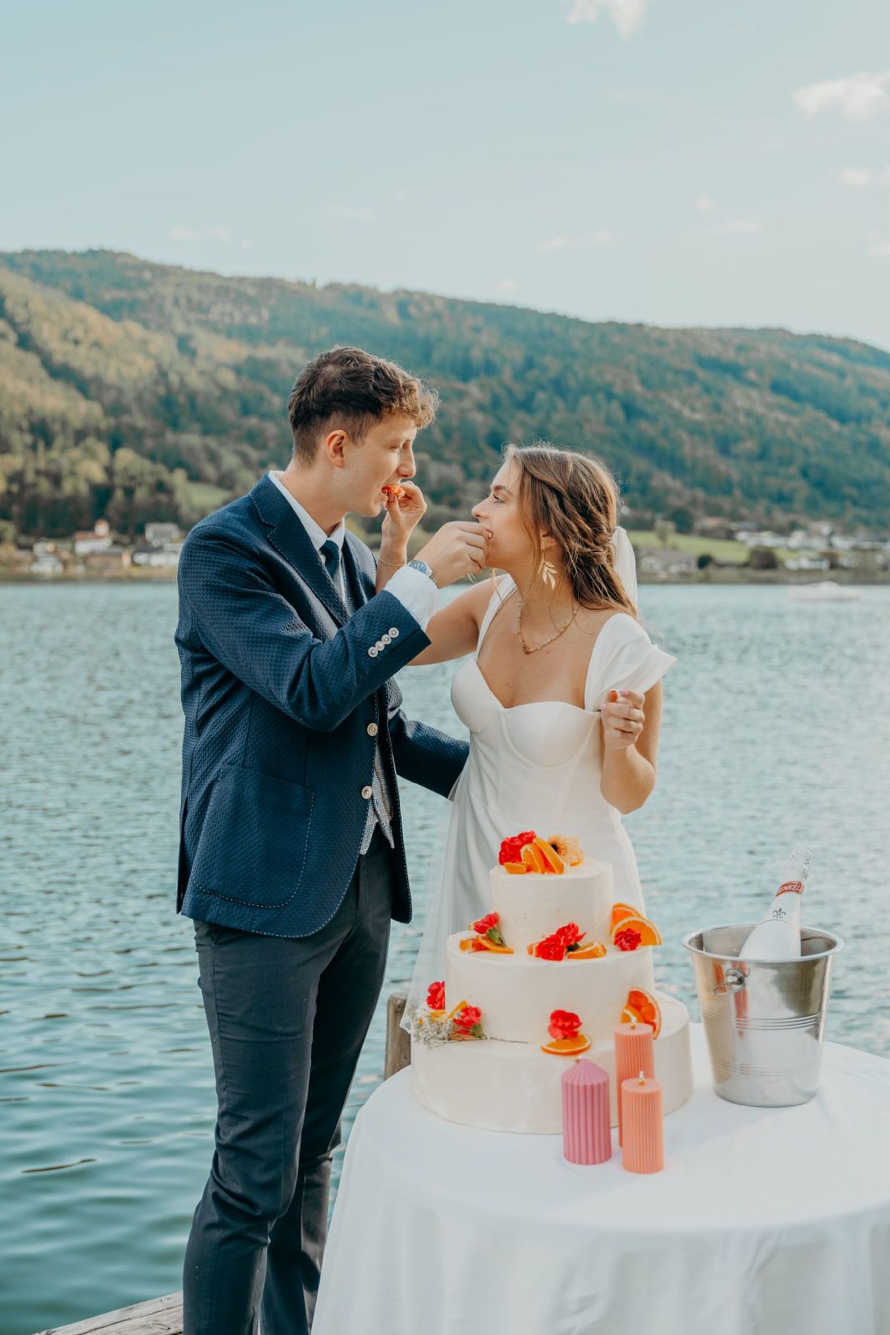 Hochzeitstorte Tischdekoration