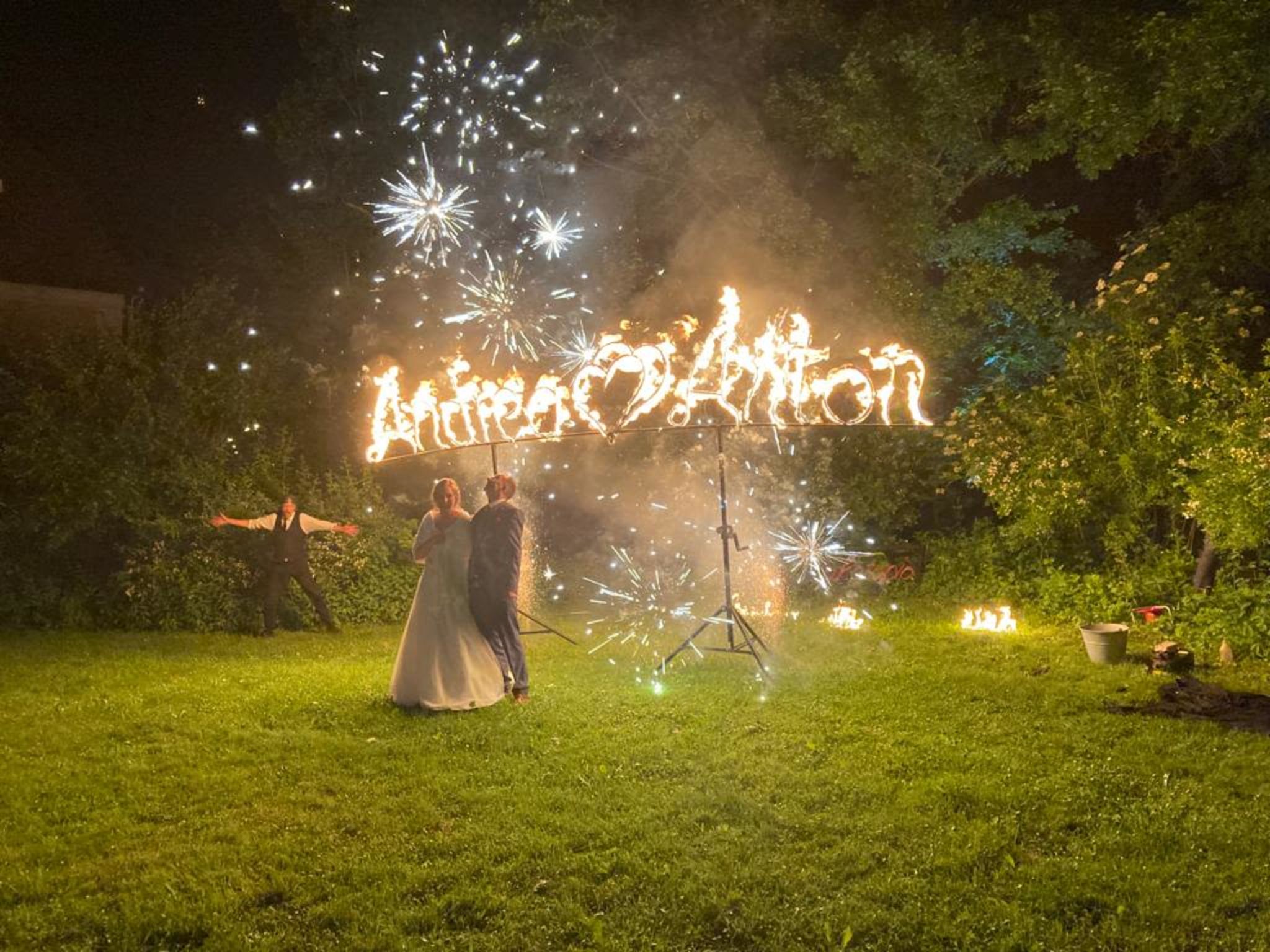 Eure Namen aus Feuer