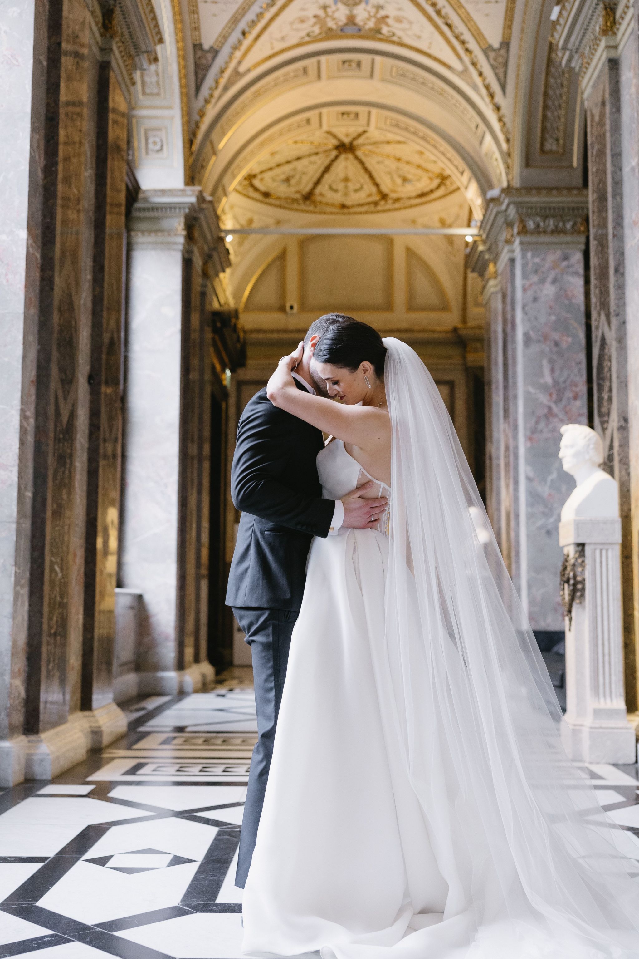 Brautkleid von der Designerin Maggie Sottero