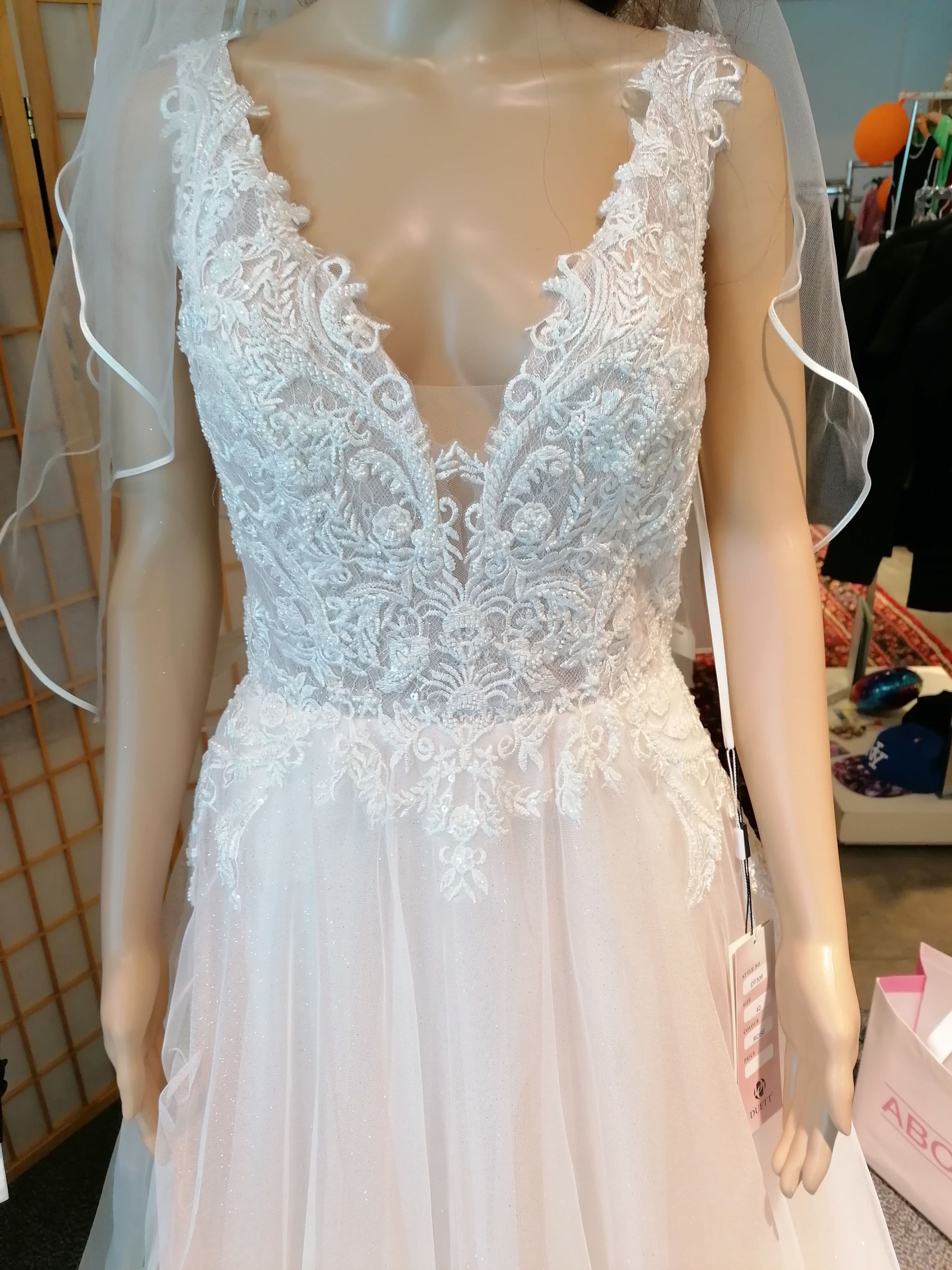 Brautkeid Tres Chic