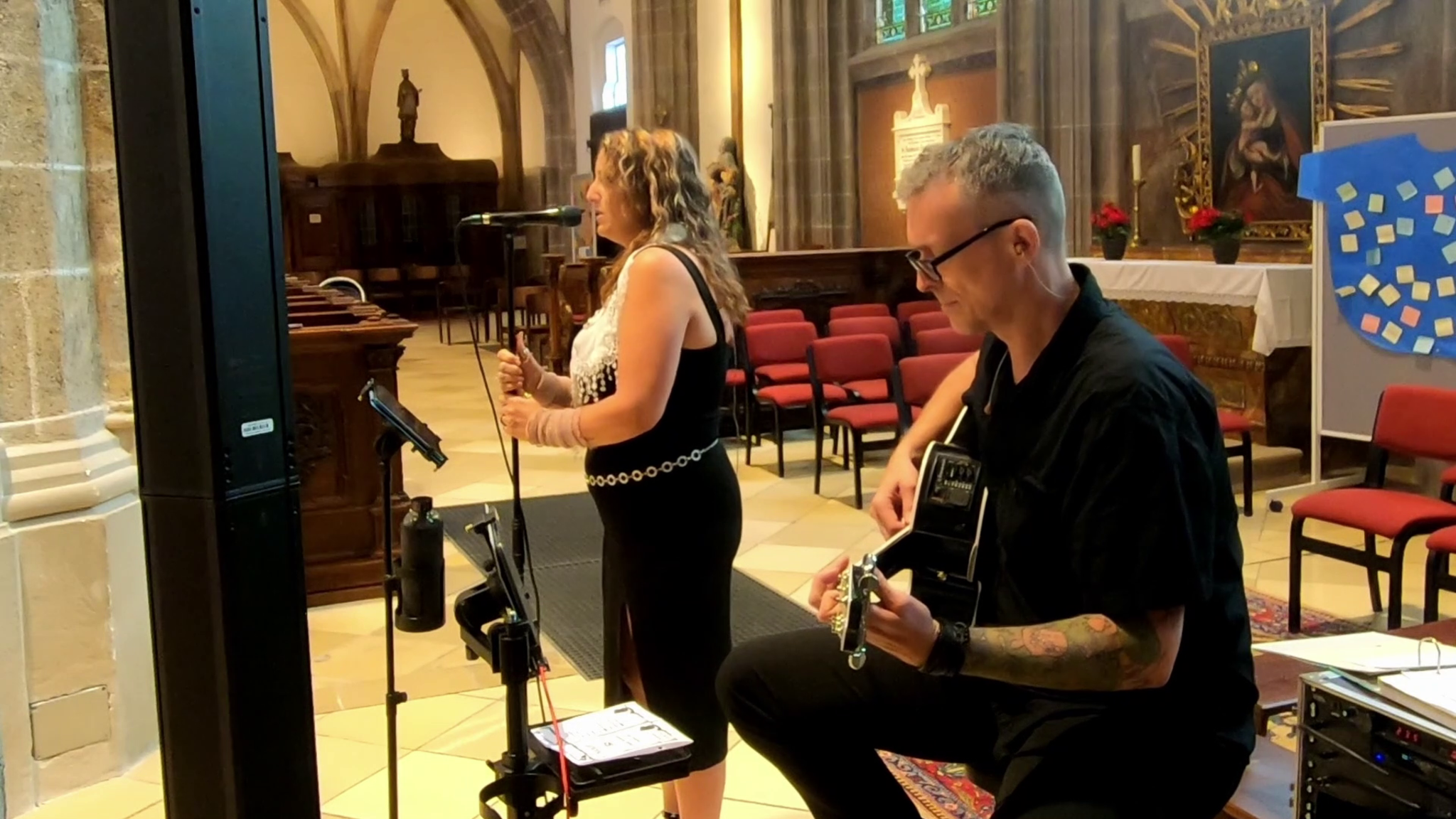 Du suchst die passende musikalische Begleitung für Trauung/Agape/Tafel? Unsere Dezember-Aktion hilft dir beim Sparen!