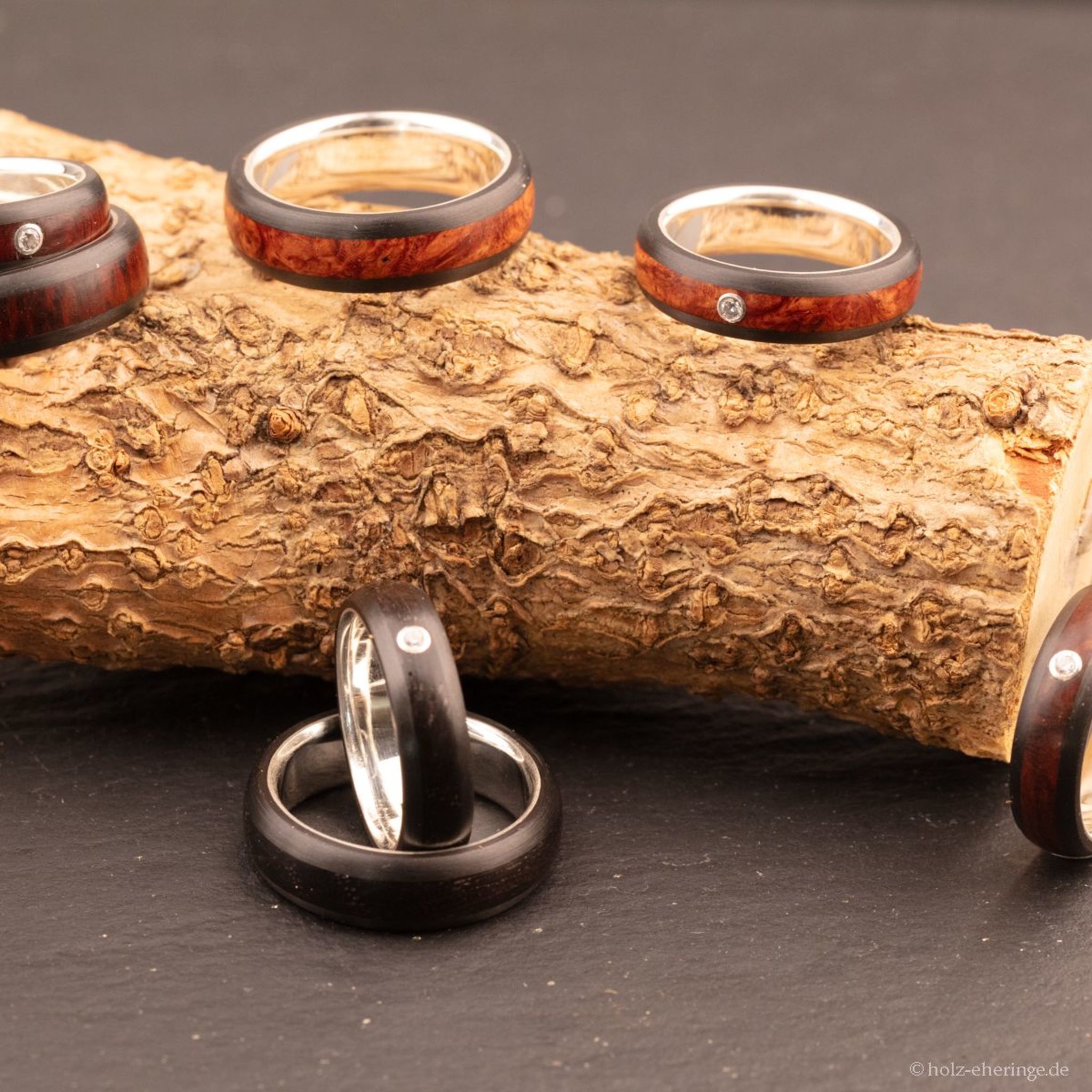 Ringberatung zu Holz-Carbon-Silber und Goldringen