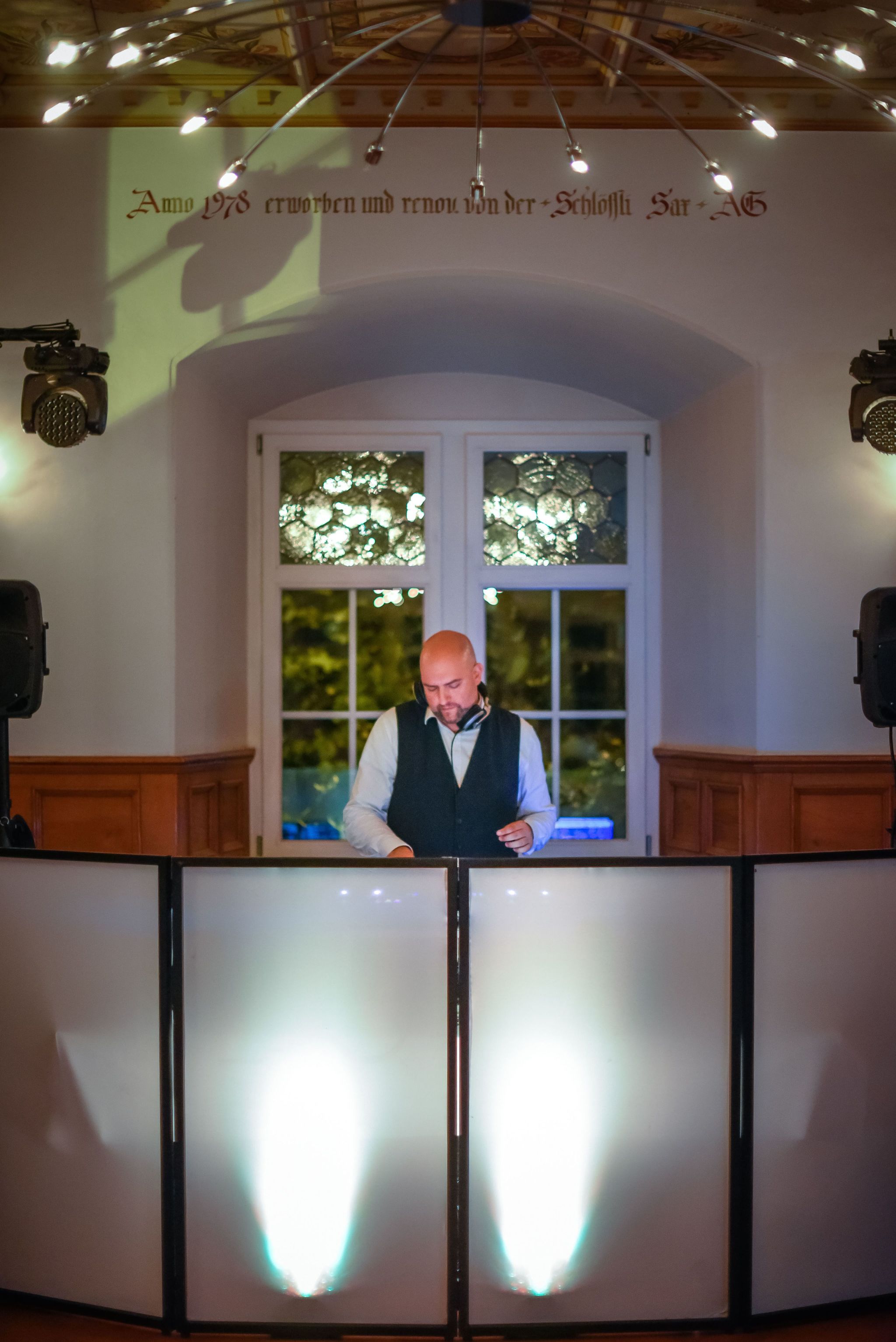 DJ für klassische Hochzeit inkl. Technik