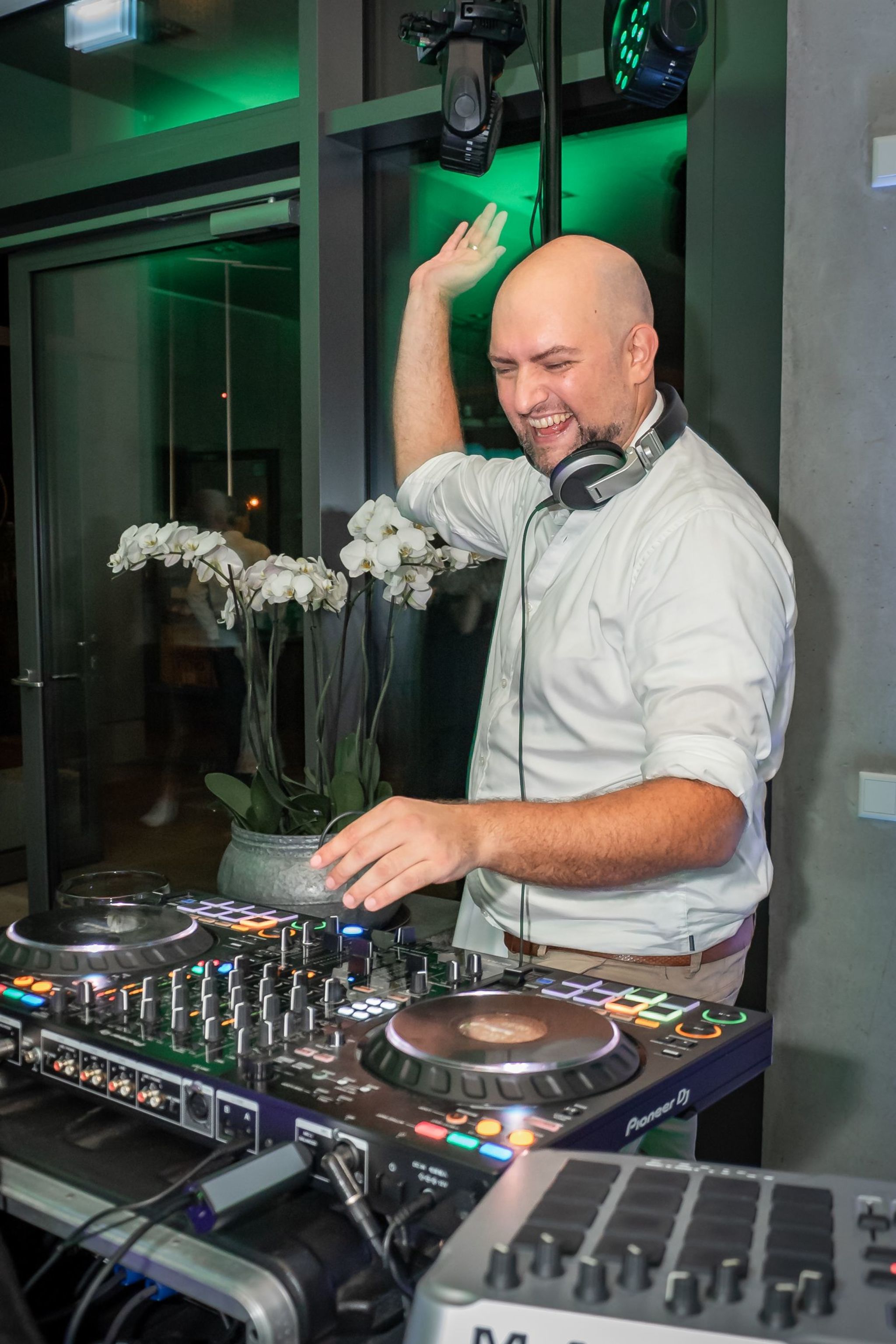 Hochzeits-DJ mit Live Saxophonistin