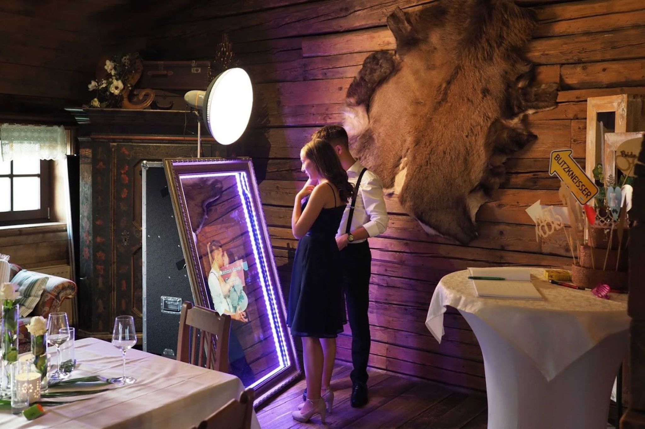 Livemusik plus Fotospiegel 