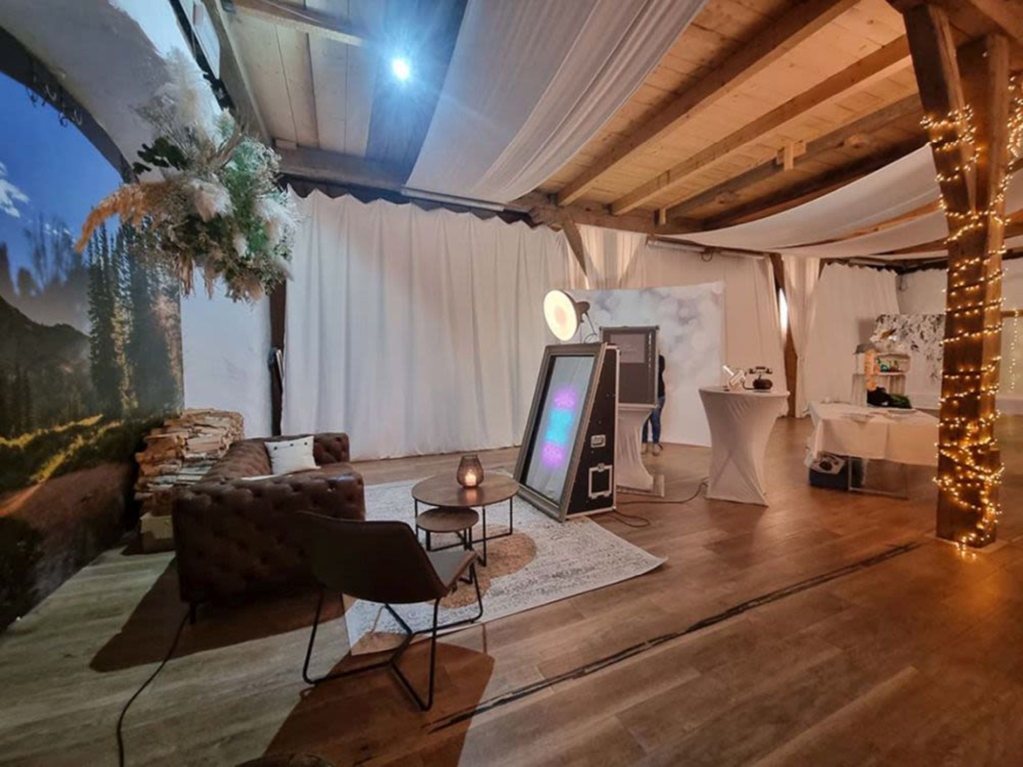 Livemusik plus Fotospiegel 