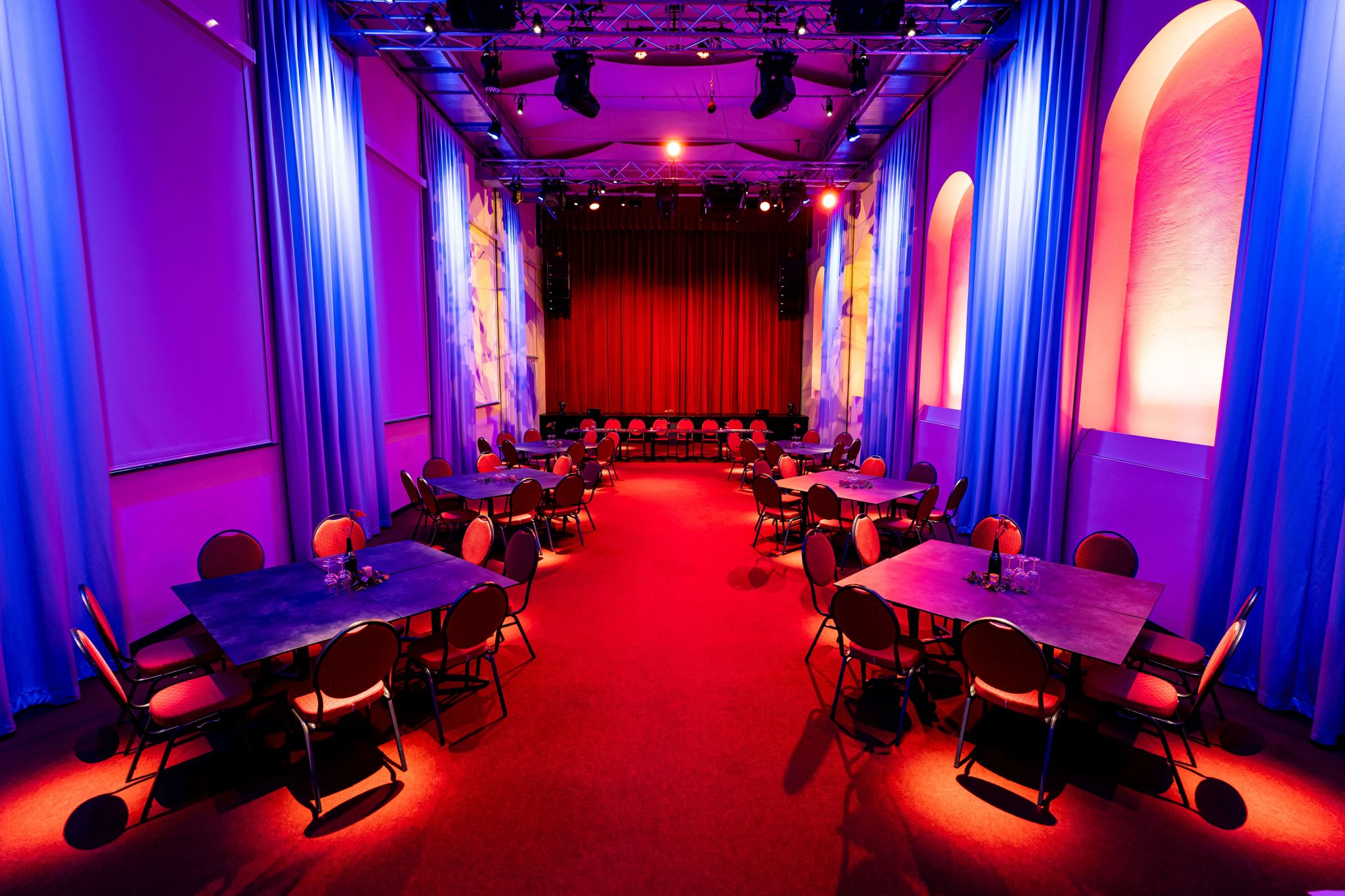 Location Vermietung in unserem Varieté Theater