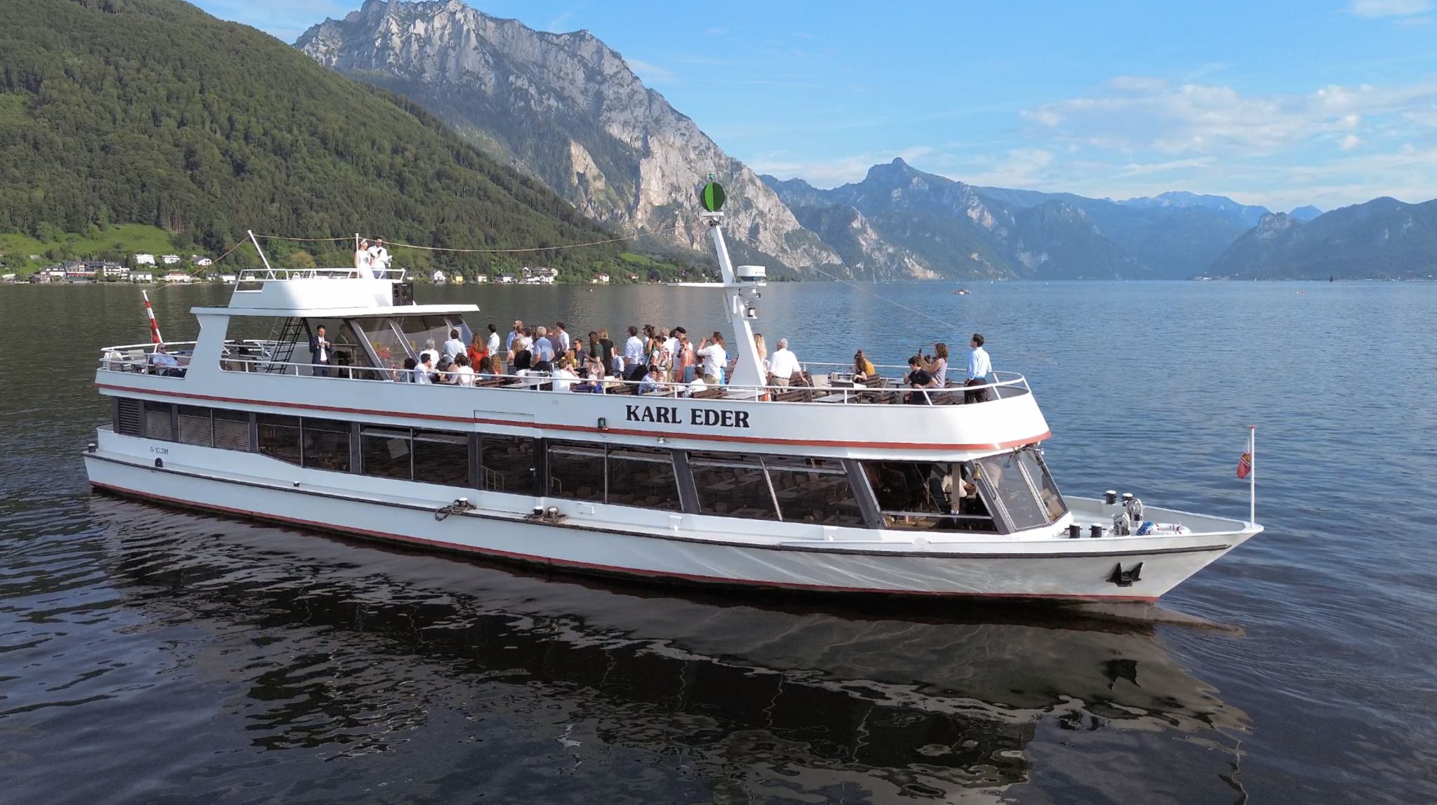 All-Inclusive Hochzeitsfilm Paket 2025 – 12h inkl. Drohne, Aftershow-Interviews und exklusivem Trailervideo