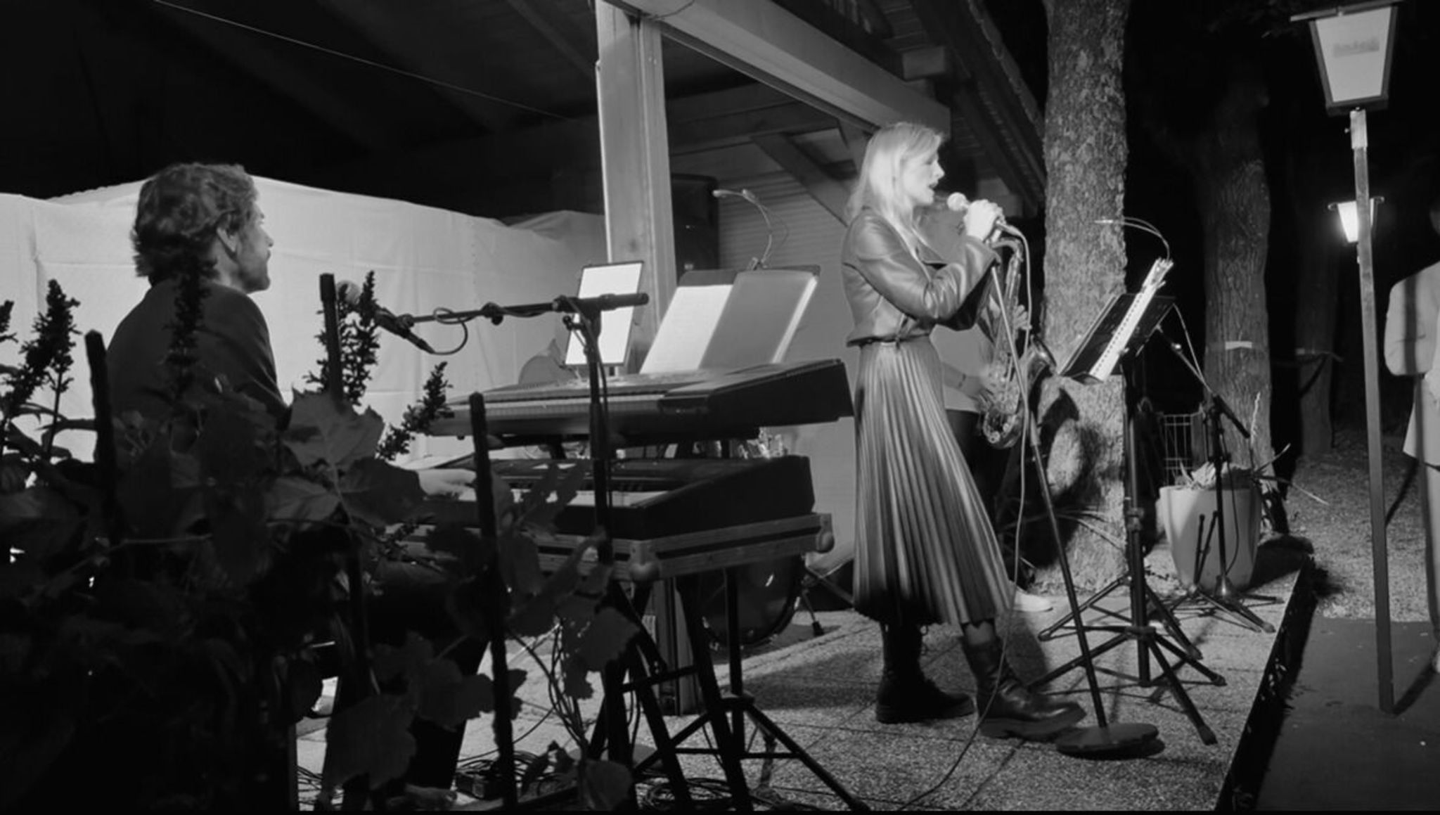 Trio für die Agape: Gesang, Klavier & Saxophon