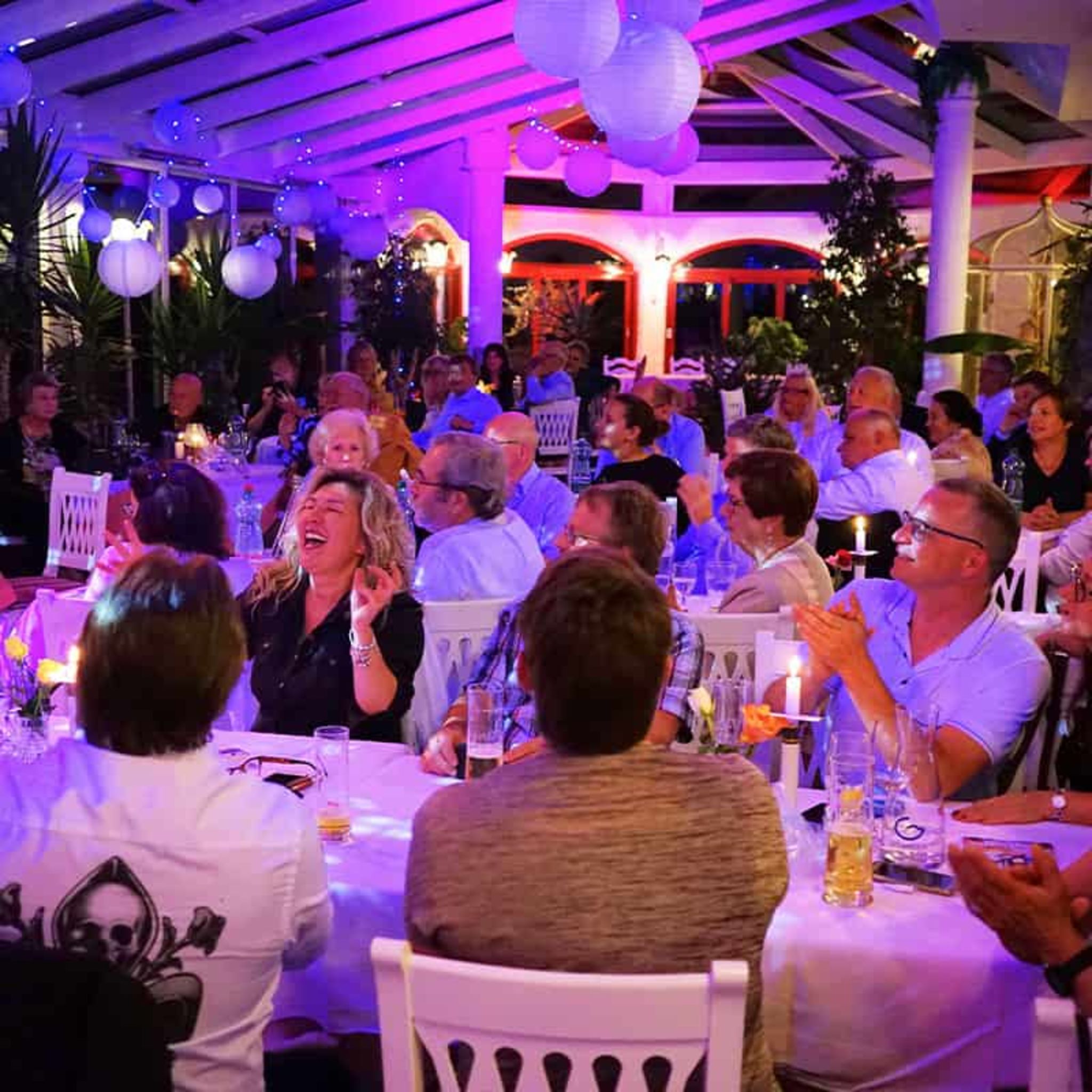 Hotel im Grünen am Hang mit Panorama und Wintergarten bis 130 Personen
