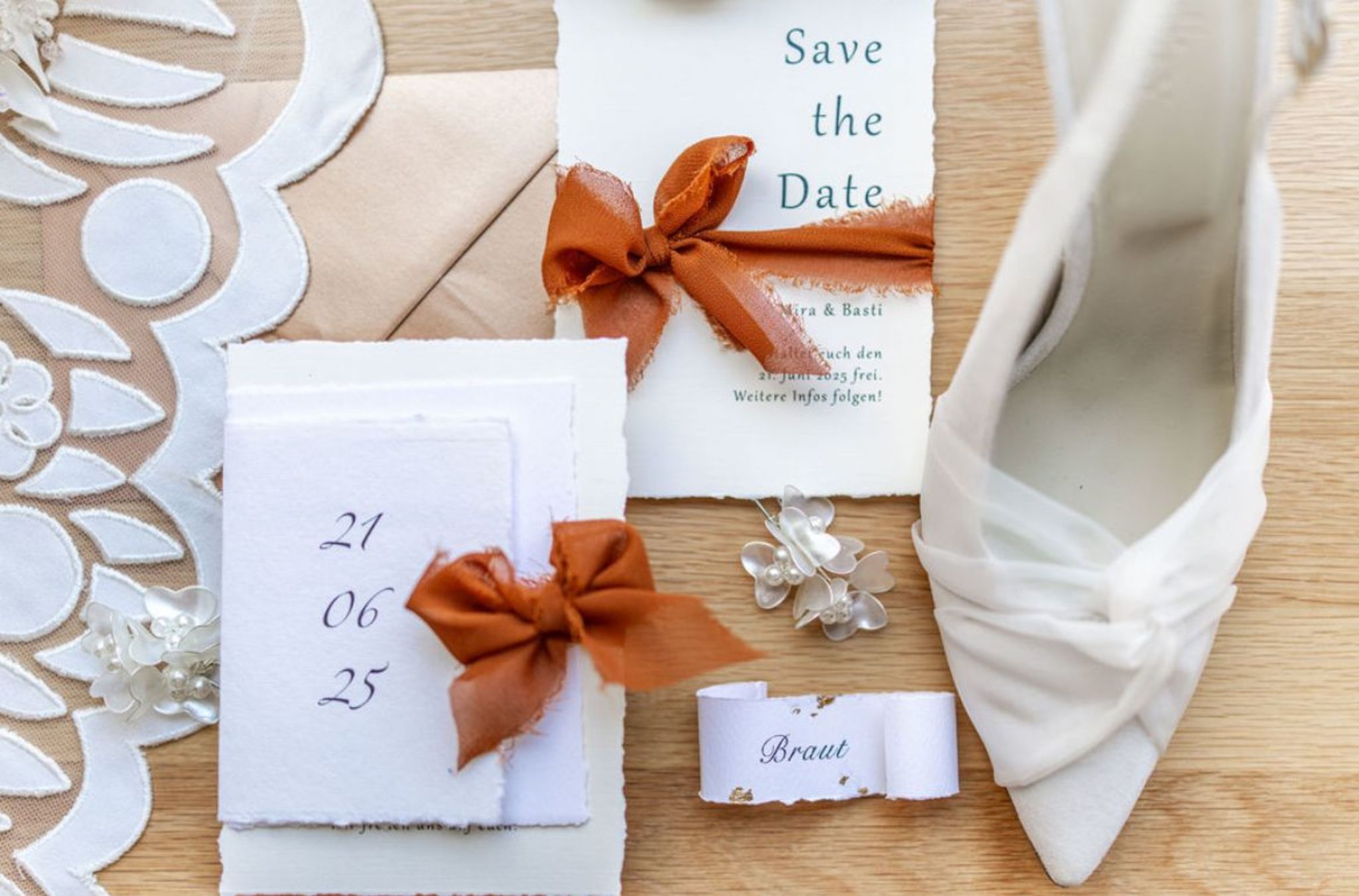 Hochzeitspapeterie: Datum der Liebe
