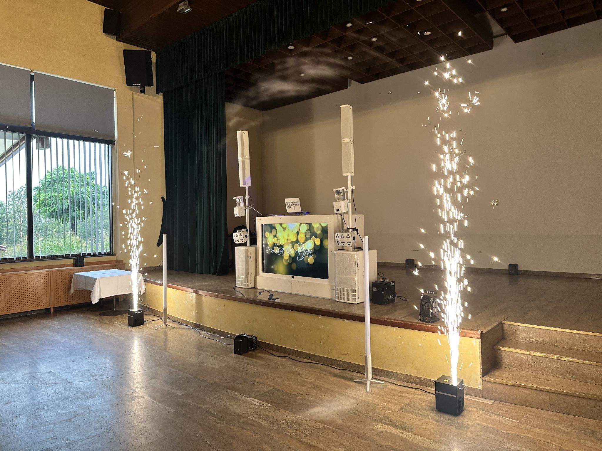 Coldsparks / Indoor Sprühfunken