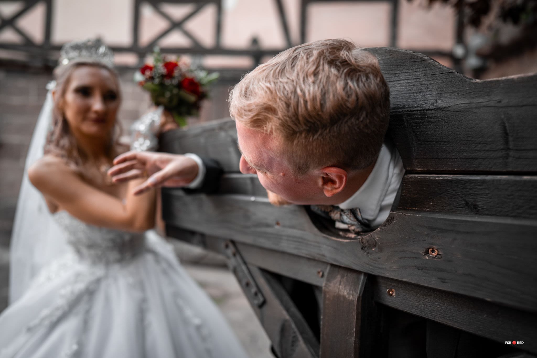 Hochzeitsfotograf & Videograf für 4 Stunden 