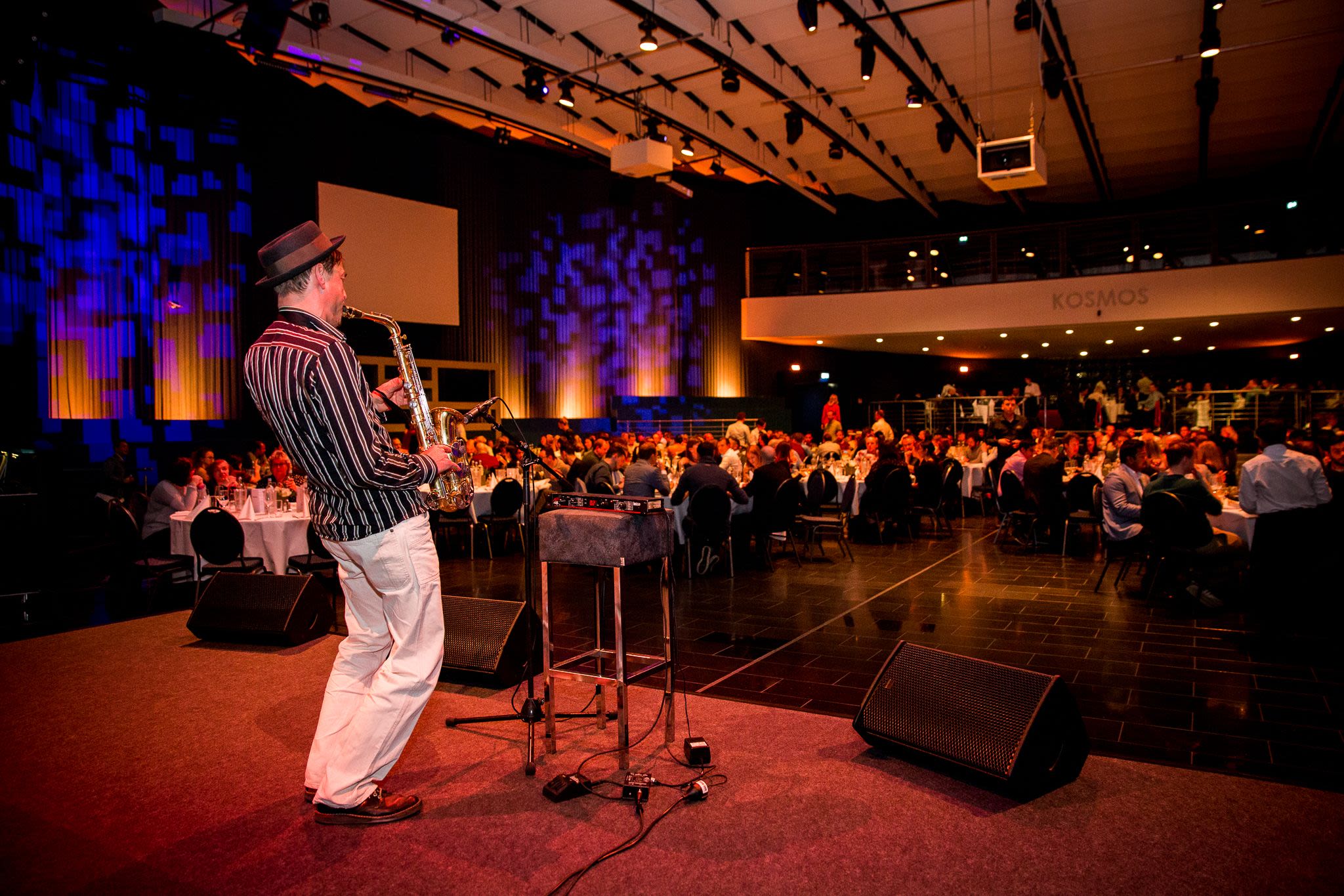Musikprogramm DJ & Saxophone in einer Person