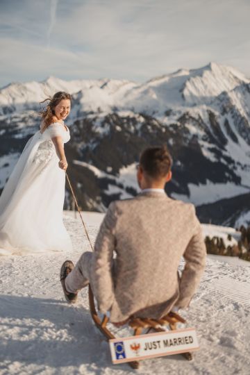 After-Wedding-Shooting mit Schneengel
