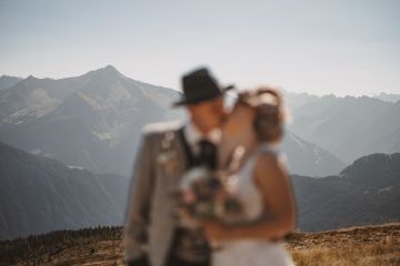 Traditionelle Berghochzeit auf der Wiesenalm