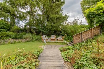 Alles aus einer Hand in Gaaden bei Mödling