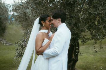 Einzigartiges Elopement am Gardasee: Romantische Hochzeit zwischen See und Olivenhainen