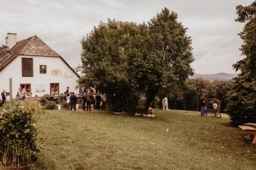 Emotionale Boho-Hochzeit im Gasthaus Mirli