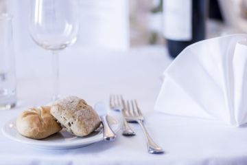 Hochzeitsreportage in Wien: Austria Trend Hotel Schloss Wilhelminenberg