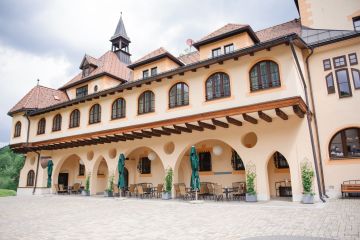 Hochzeitsreportage in Steiermark: Naturhotel Schloss Kassegg
