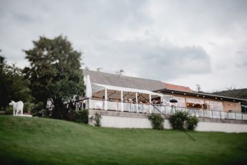 Hochzeitsreportage in Niederösterreich: Mirli   Der schönste Platz im Wienerwald