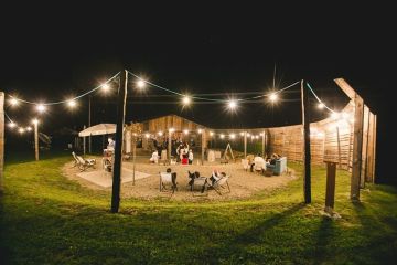 Entspannte Vintage Hochzeit in der Holler Scheune