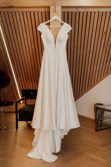 Moderne, emotionale Hochzeit