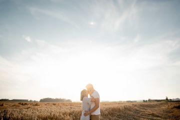 Außergewöhnliches Sunsetshooting im Kornfeld bei Pasching