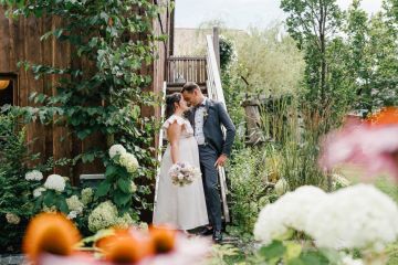 Tiny Bridgeton Garden Wedding