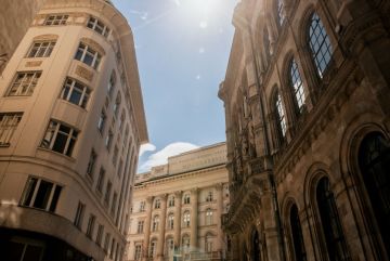 GOOD VIBE LUXUSHOCHZEIT IM PALAIS NIEDERÖSTERREICH
