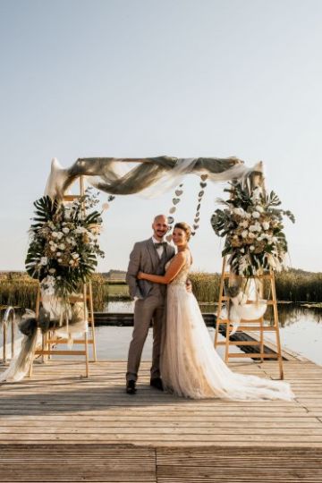 Teich-Hochzeit von Kaya und Clark
