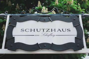 Hochzeitsreportage in Wien: Schutzhaus am Schafberg
