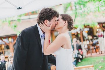 Hochzeitsreportage in Niederösterreich: Heuriger Schnitzer