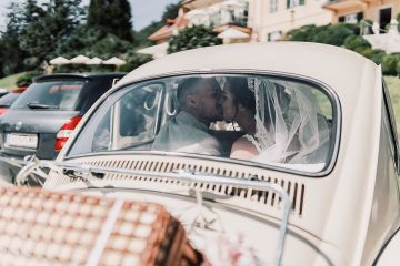 Wunderschöne modern Hochzeit im Schloss Aiola