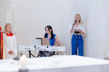 moderne Sommerhochzeit in Niederösterreich