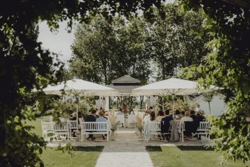Traumhochzeit in den Blumengärten Hirschstetten